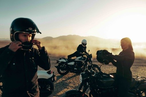 Royal-Enfield-Shotgun-Summer