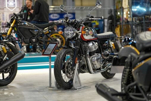 MCL25_Royal_Enfield-109